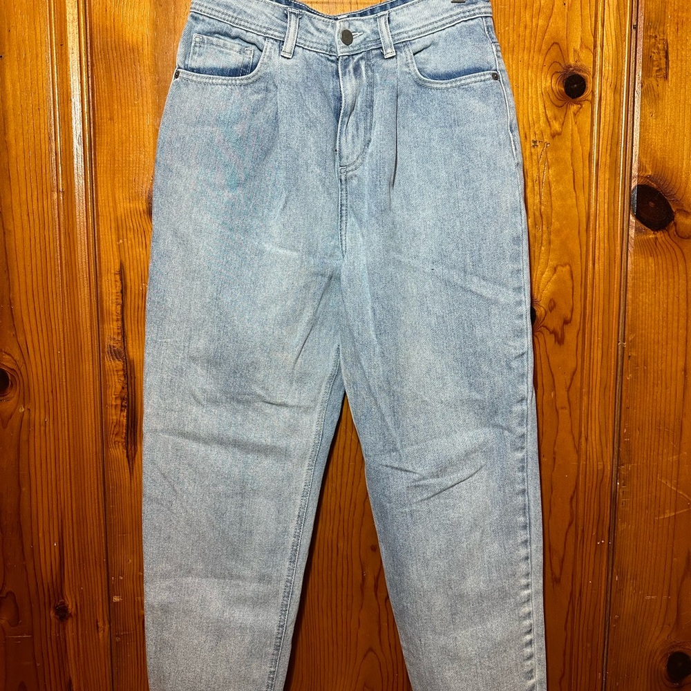 Roxy “MUM” straight leg jeans size 27